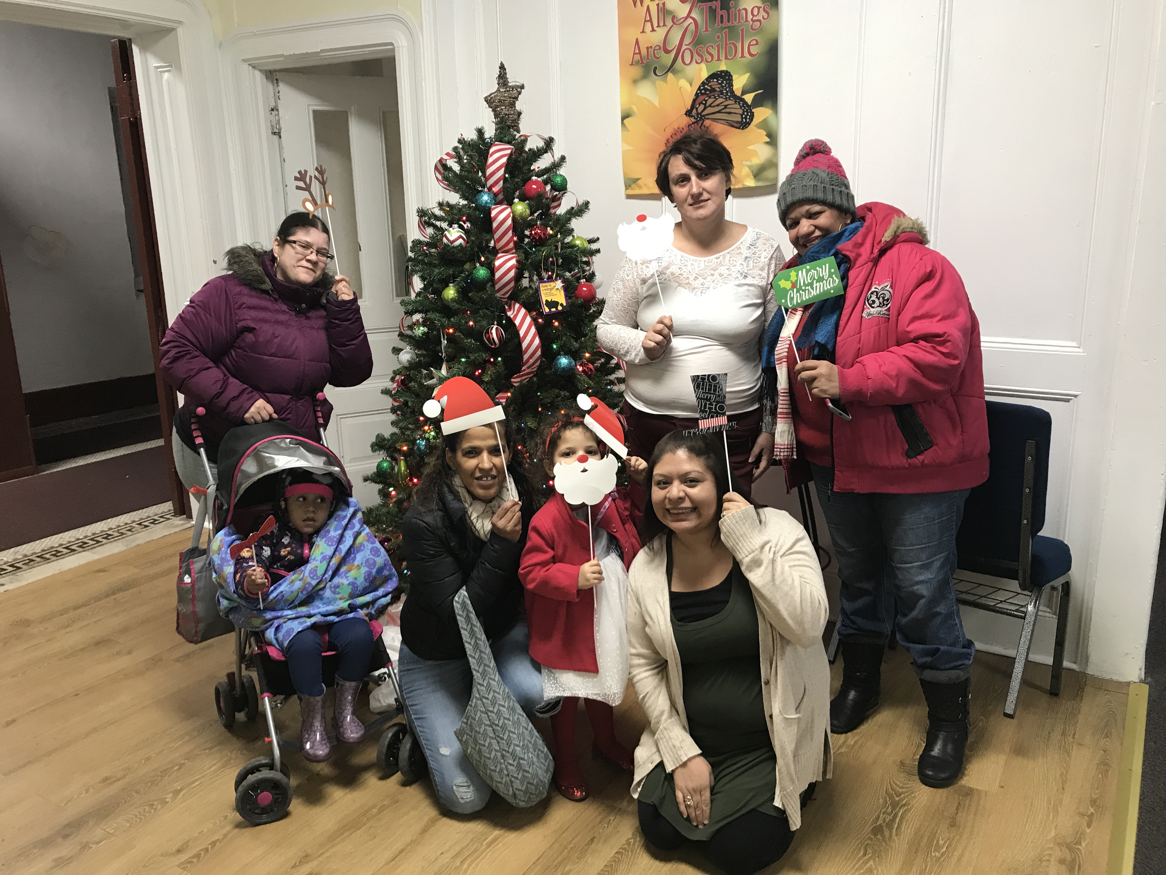 Families celebrate Christmas at Graffiti 2